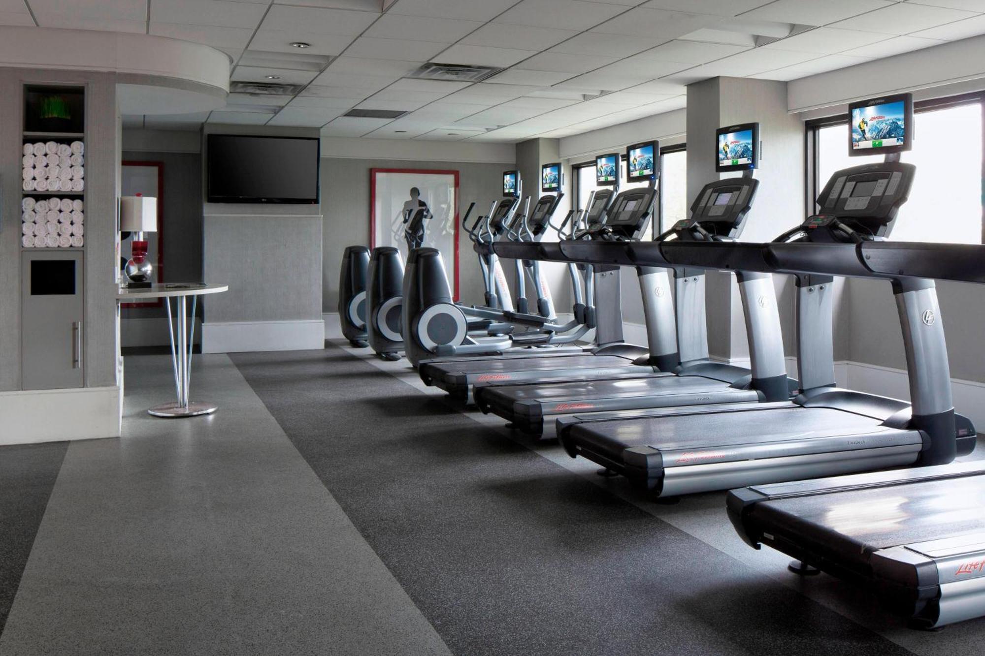 מלון New York Laguardia Airport Marriott מראה חיצוני תמונה