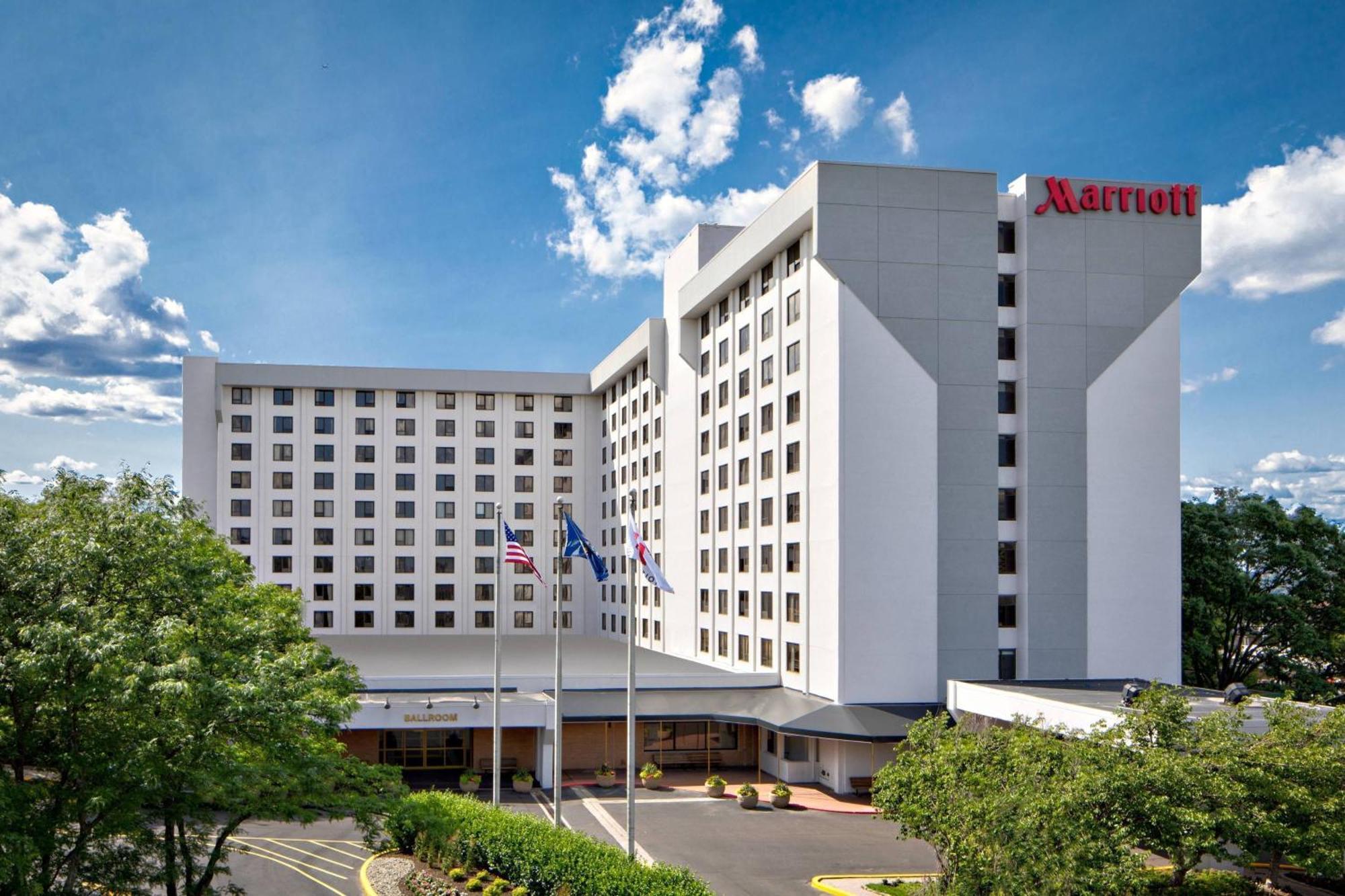 מלון New York Laguardia Airport Marriott מראה חיצוני תמונה