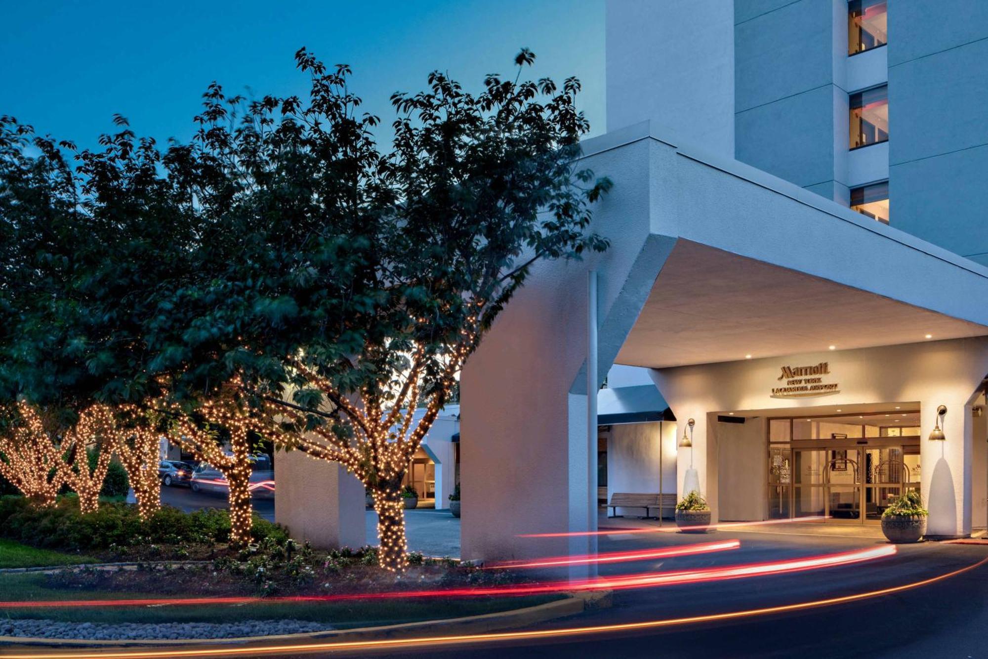 מלון New York Laguardia Airport Marriott מראה חיצוני תמונה