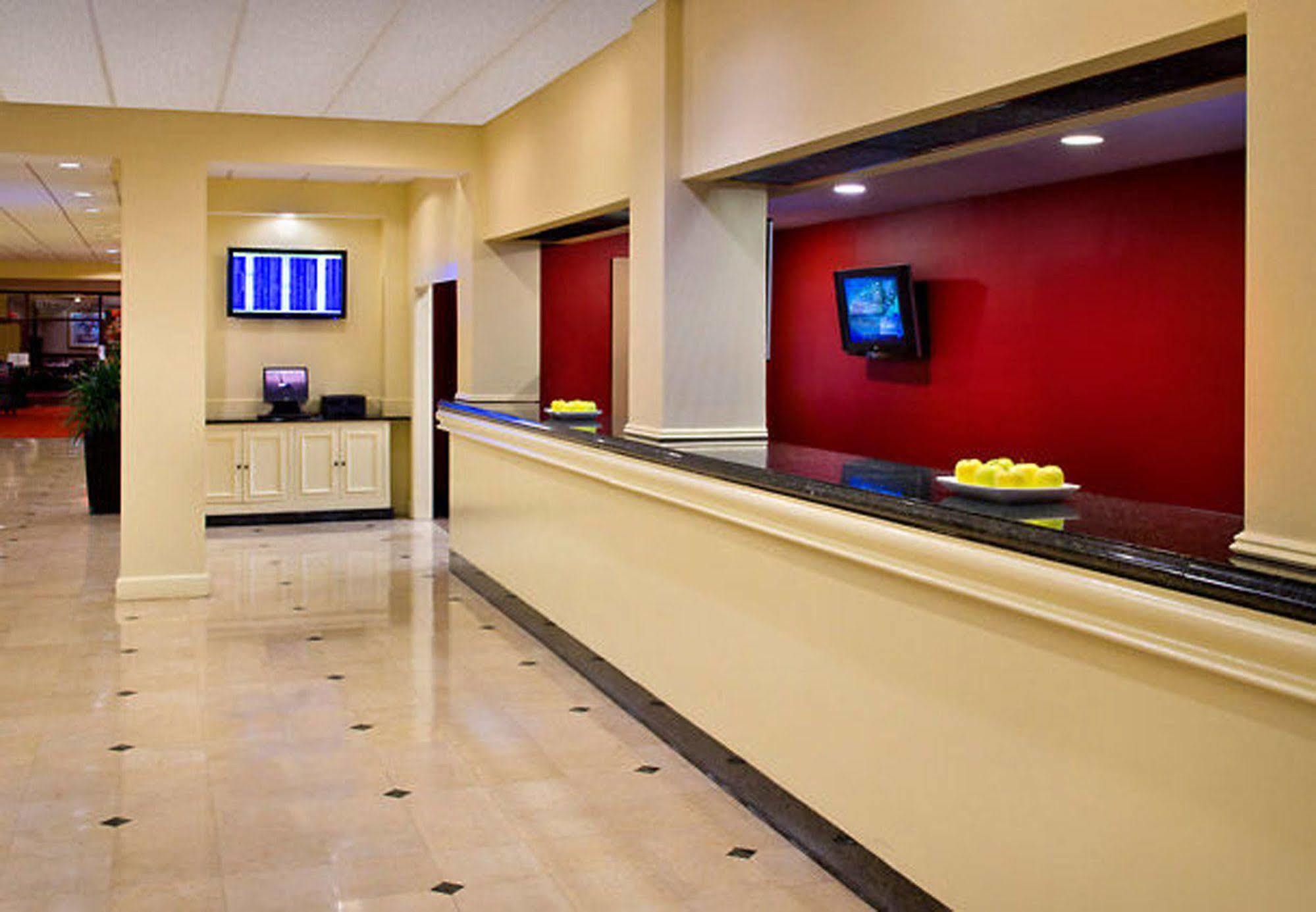 מלון New York Laguardia Airport Marriott מראה חיצוני תמונה